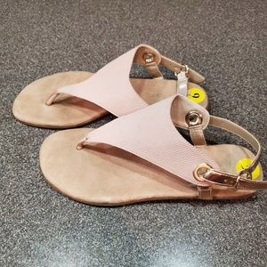 Aerosoles Pale Pink and Rose Gold Thong Sandals